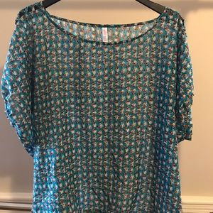 Ladies Xhiliration XXL blouse.